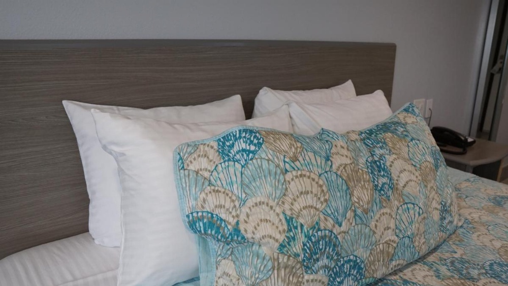 Room image 4